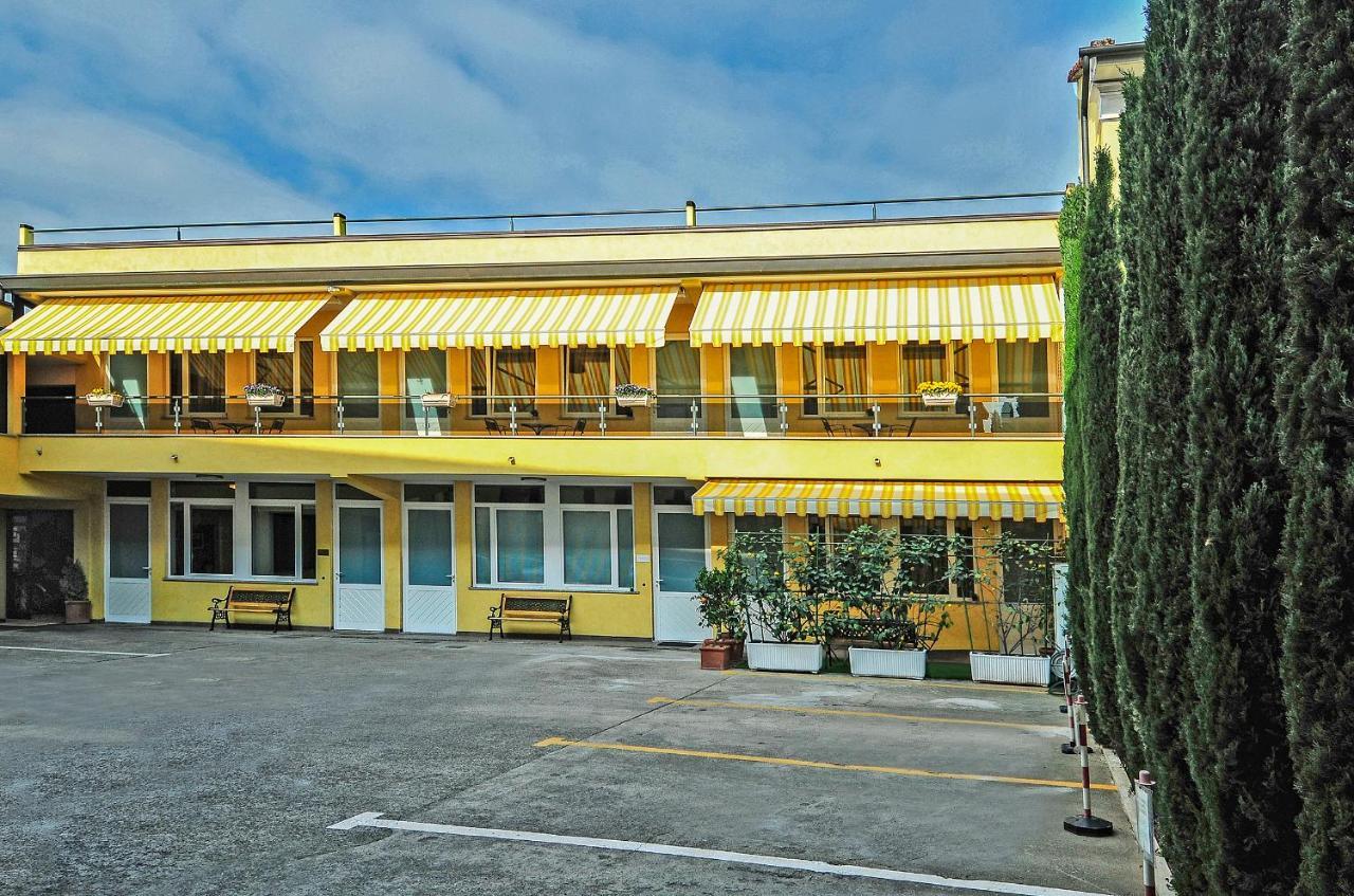 B&B Ai Cipressi Lucca Exterior foto
